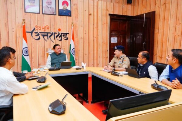 केंद्रीय गृह मंत्री अमित शाह से वर्चुअल मीटिंग में जुड़े मुख्यमंत्री पुष्कर धामी,चारधाम यात्रा और राष्ट्रीय संस्थानों की सुरक्षा बढ़ाई जाए – मुख्यमंत्री धामी